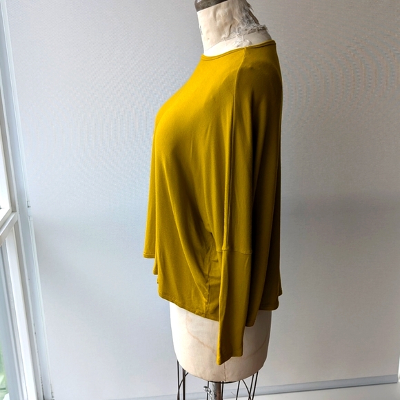 Zara Chartreuse Stretch Top (M) - Picture 2 of 4